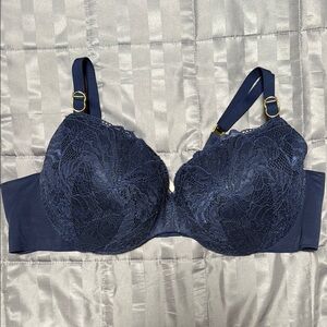 Victoria's Secret 40C Incredible lined demi lace bra